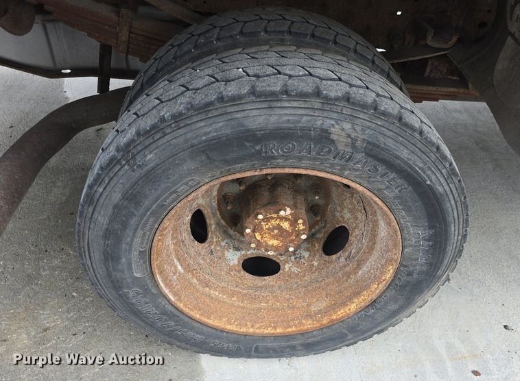 image for item DQ4547 2005 Ford F450 Super Duty XL dump truck