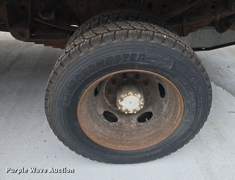 image for item DQ4547 2005 Ford F450 Super Duty XL dump truck