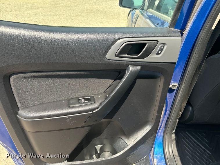 image for item DQ6921 2020 Ford Ranger STX SuperCrew pickup truck