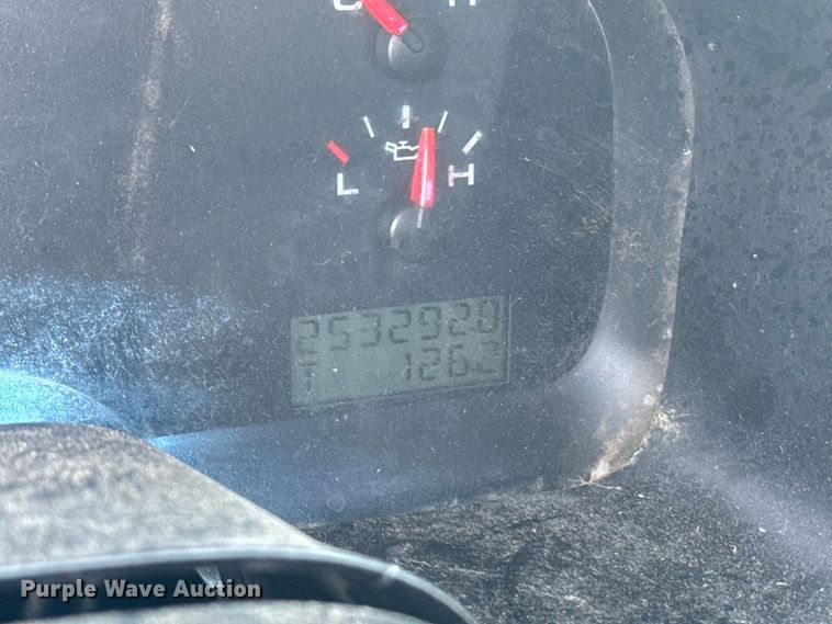 image for item DQ6922 2007 Ford  F150 XL pickup truck