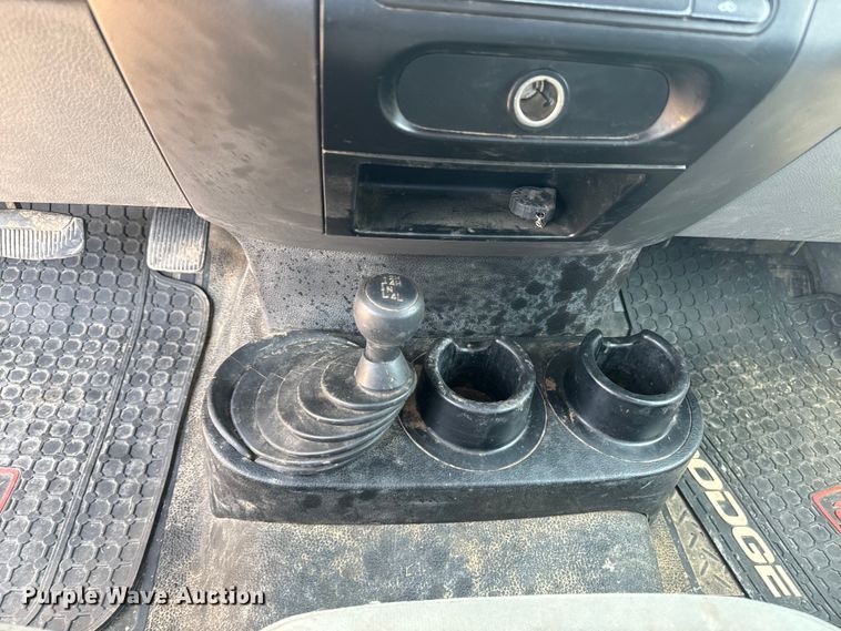 image for item DQ6922 2007 Ford  F150 XL pickup truck