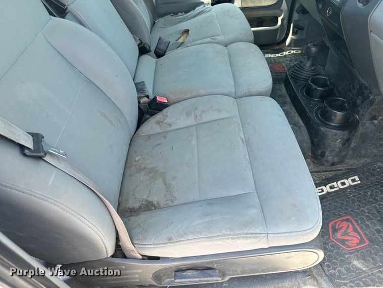 image for item DQ6922 2007 Ford  F150 XL pickup truck