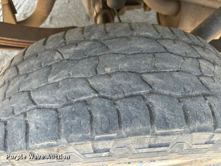 image for item DQ6922 2007 Ford  F150 XL pickup truck