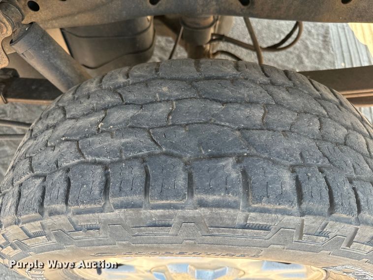 image for item DQ6922 2007 Ford  F150 XL pickup truck