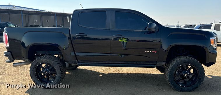 image for item DQ6947 2022 GMC  Canyon Crew Cab pickup truck