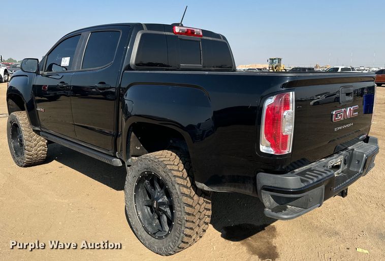 image for item DQ6947 2022 GMC  Canyon Crew Cab pickup truck