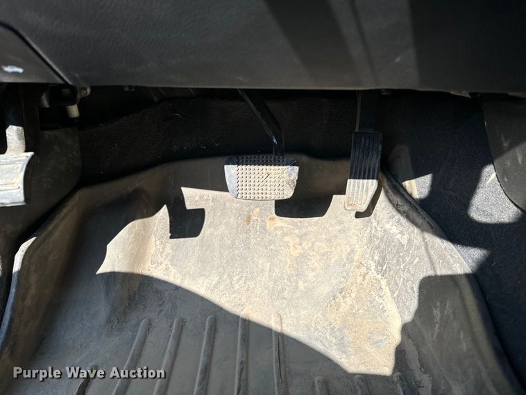 image for item DQ6947 2022 GMC  Canyon Crew Cab pickup truck