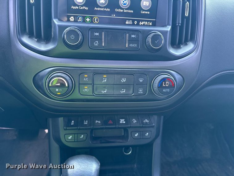 image for item DQ6947 2022 GMC  Canyon Crew Cab pickup truck