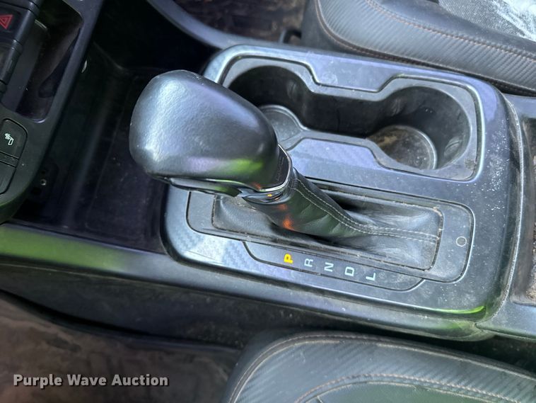 image for item DQ6947 2022 GMC  Canyon Crew Cab pickup truck