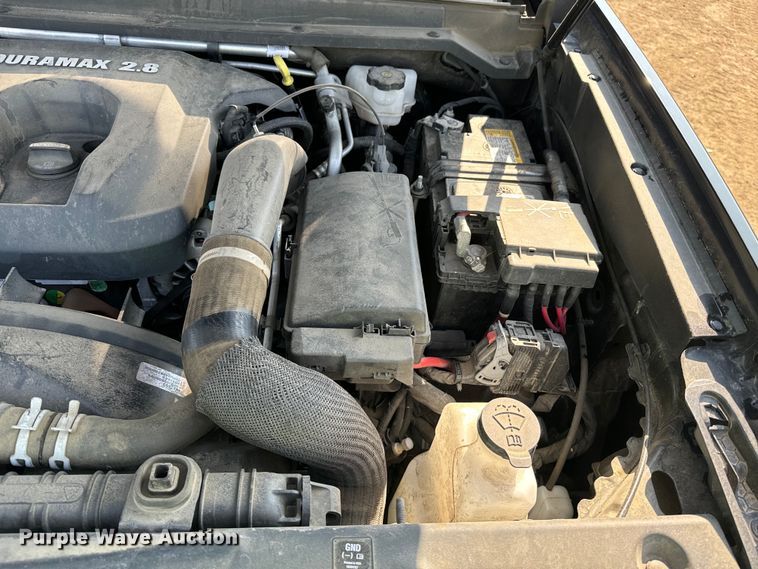 image for item DQ6947 2022 GMC  Canyon Crew Cab pickup truck