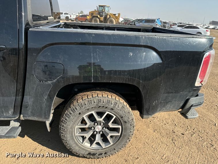 image for item DQ6948 2022 GMC Canyon Crew Cab pickup truck