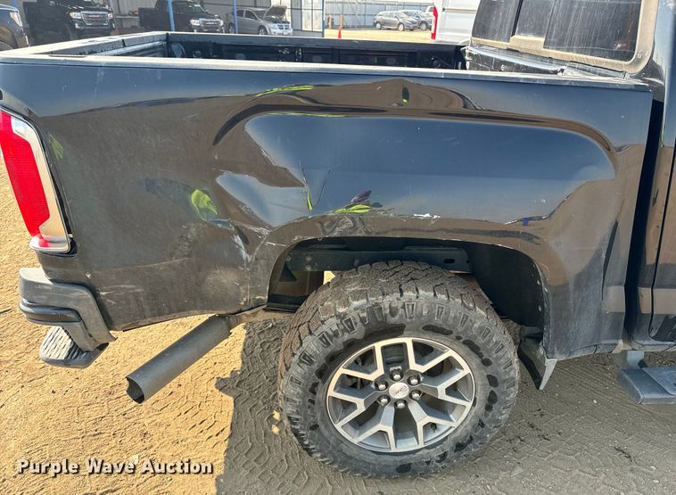 image for item DQ6948 2022 GMC Canyon Crew Cab pickup truck