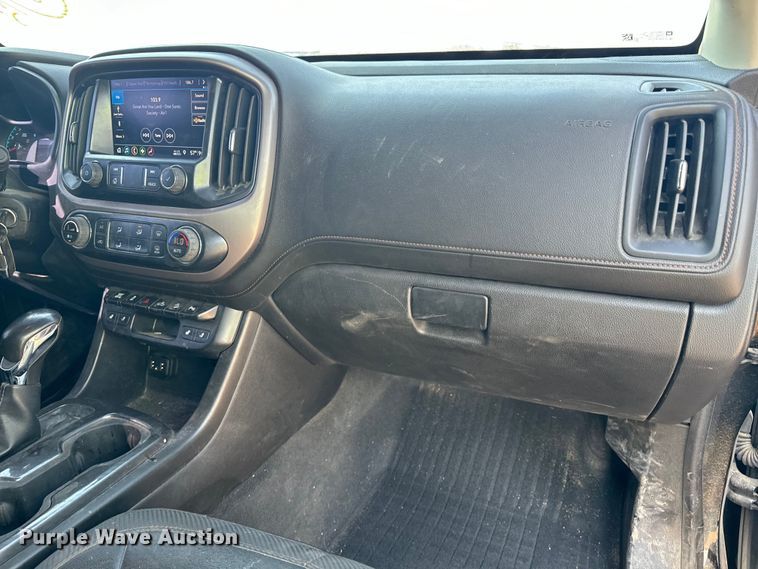 image for item DQ6948 2022 GMC Canyon Crew Cab pickup truck