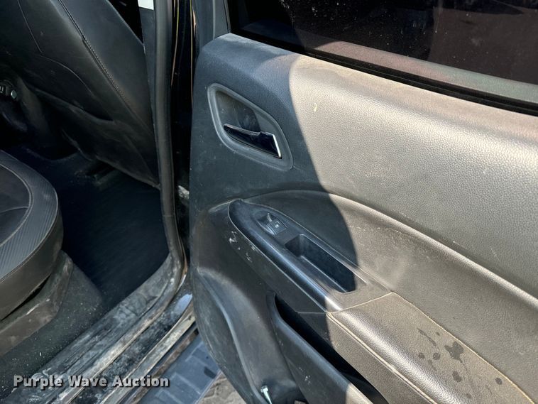 image for item DQ6948 2022 GMC Canyon Crew Cab pickup truck