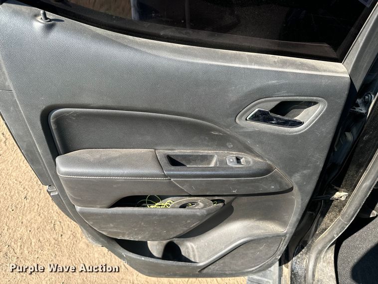 image for item DQ6948 2022 GMC Canyon Crew Cab pickup truck