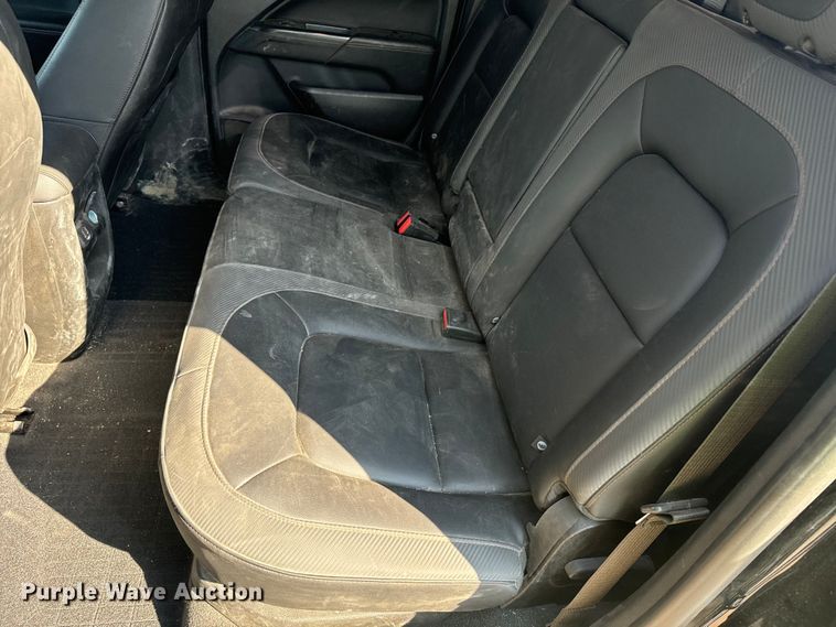 image for item DQ6948 2022 GMC Canyon Crew Cab pickup truck