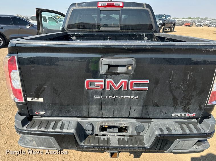 image for item DQ6949 2022 GMC Canyon Crew Cab pickup truck
