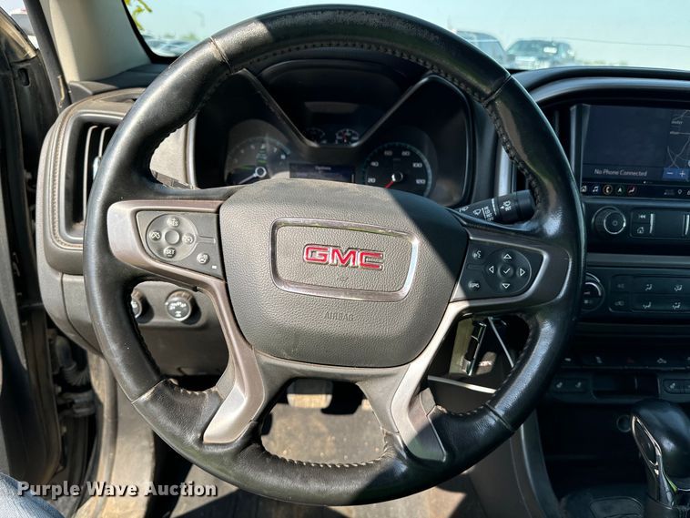 image for item DQ6949 2022 GMC Canyon Crew Cab pickup truck