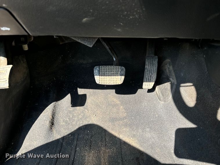 image for item DQ6949 2022 GMC Canyon Crew Cab pickup truck