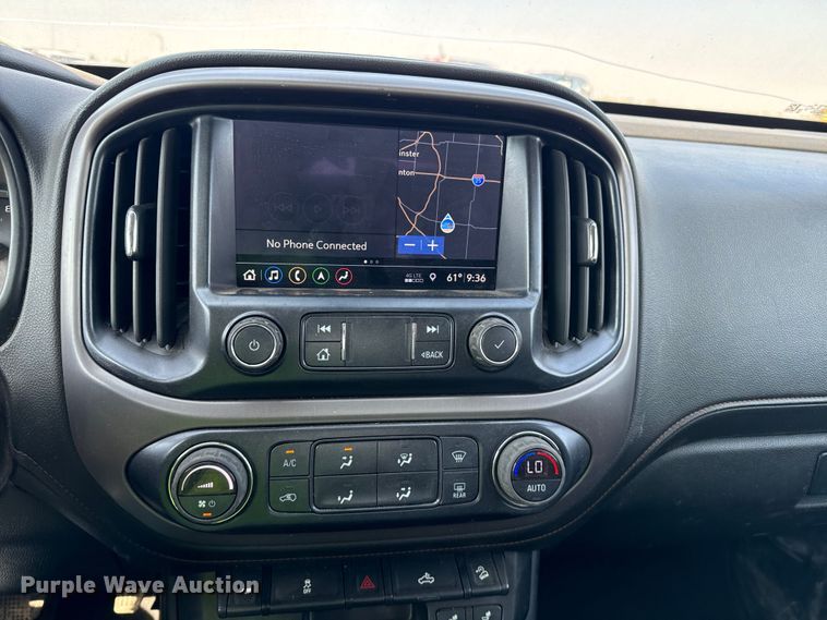 image for item DQ6949 2022 GMC Canyon Crew Cab pickup truck