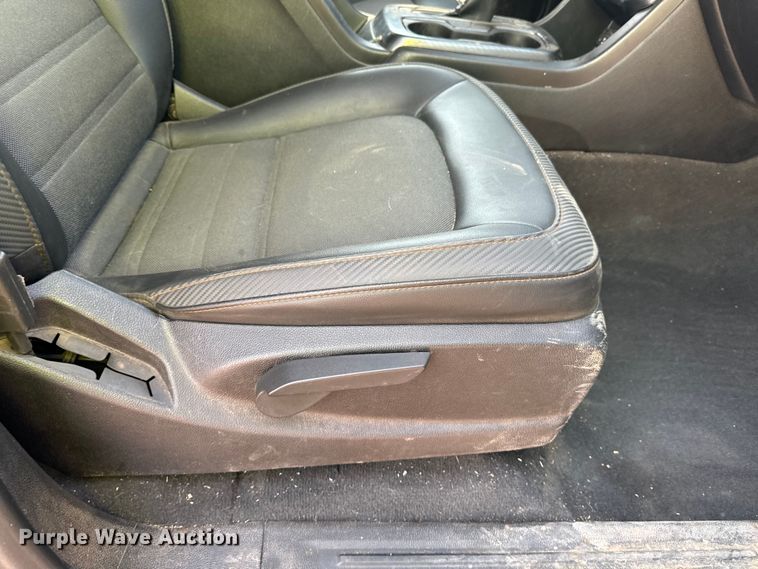 image for item DQ6949 2022 GMC Canyon Crew Cab pickup truck