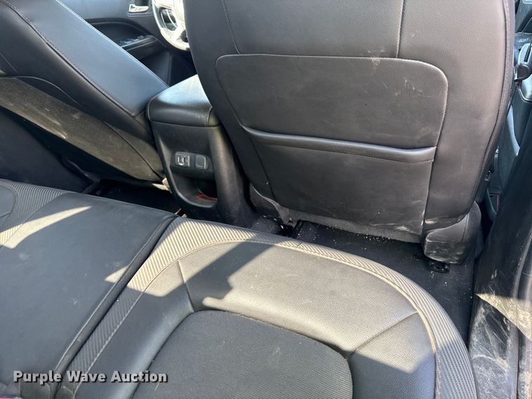 image for item DQ6949 2022 GMC Canyon Crew Cab pickup truck