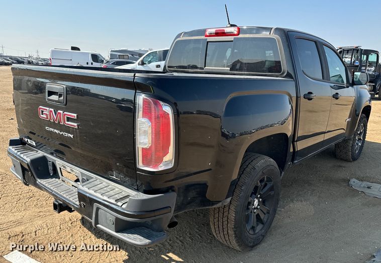 image for item DQ6951 2022 GMC Canyon Crew Cab pickup truck