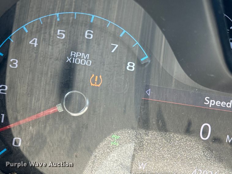 image for item DQ6951 2022 GMC Canyon Crew Cab pickup truck