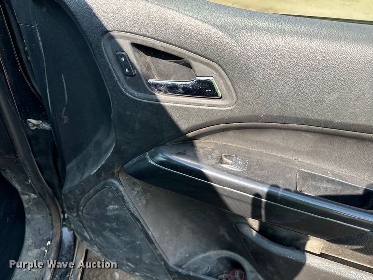 image for item DQ6951 2022 GMC Canyon Crew Cab pickup truck