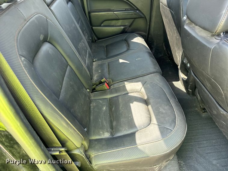 image for item DQ6951 2022 GMC Canyon Crew Cab pickup truck