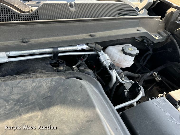 image for item DQ6951 2022 GMC Canyon Crew Cab pickup truck