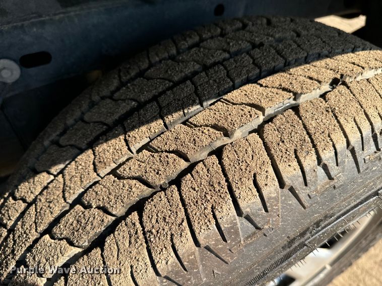 image for item DQ6951 2022 GMC Canyon Crew Cab pickup truck