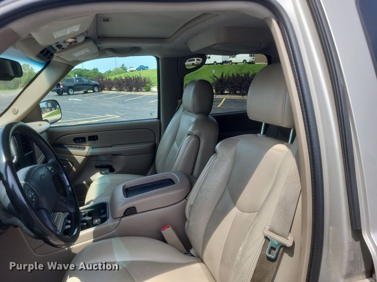 image for item DR4868 2006 Chevrolet  Suburban  Z71 SUV