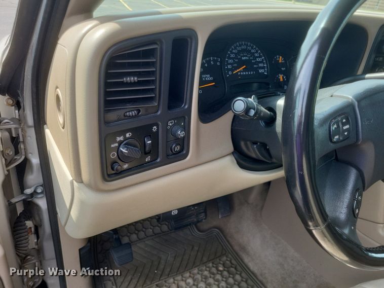 image for item DR4868 2006 Chevrolet  Suburban  Z71 SUV