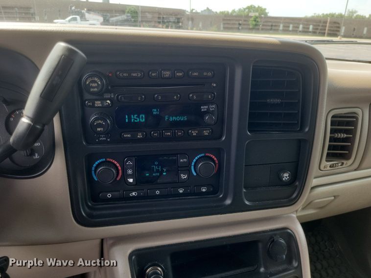 image for item DR4868 2006 Chevrolet  Suburban  Z71 SUV