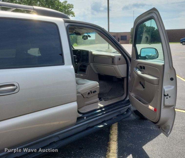 image for item DR4868 2006 Chevrolet  Suburban  Z71 SUV