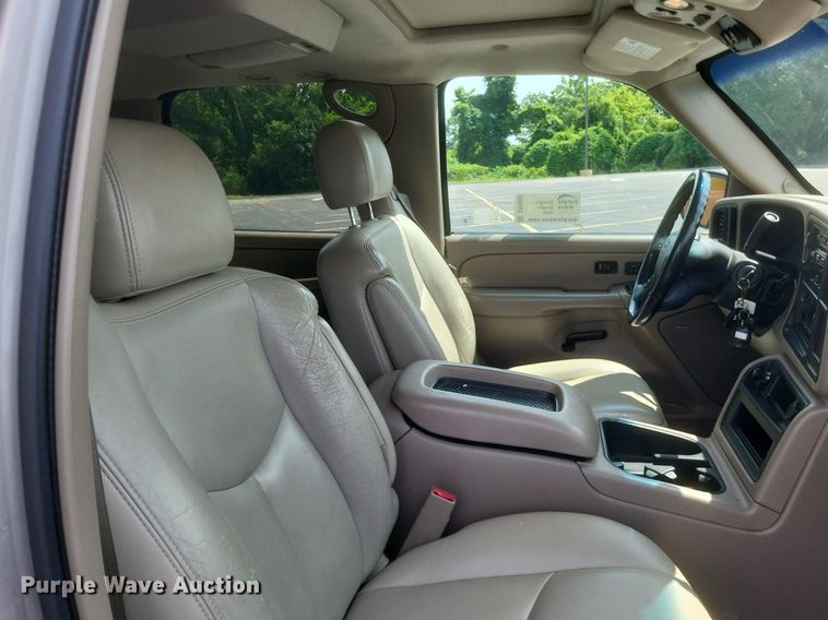 image for item DR4868 2006 Chevrolet  Suburban  Z71 SUV