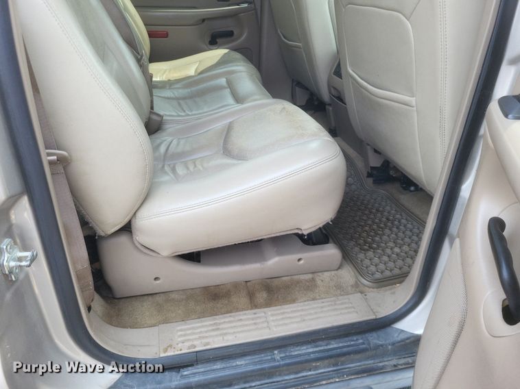 image for item DR4868 2006 Chevrolet  Suburban  Z71 SUV