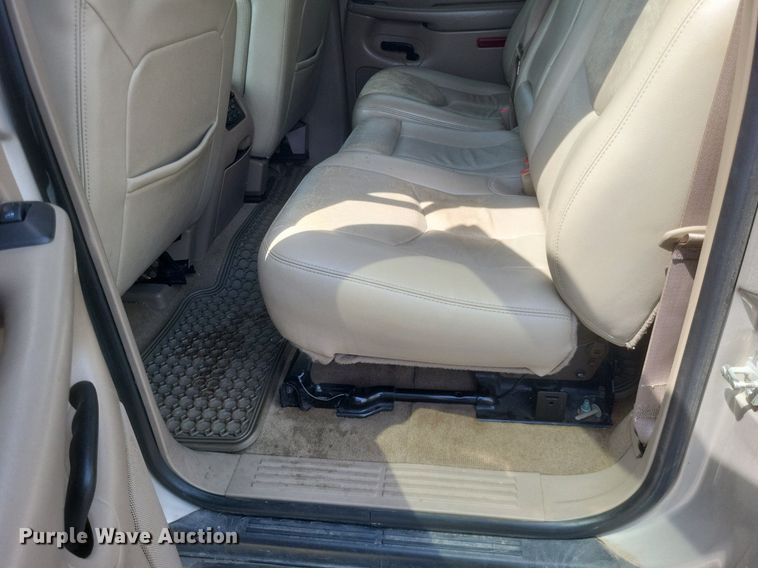 image for item DR4868 2006 Chevrolet  Suburban  Z71 SUV