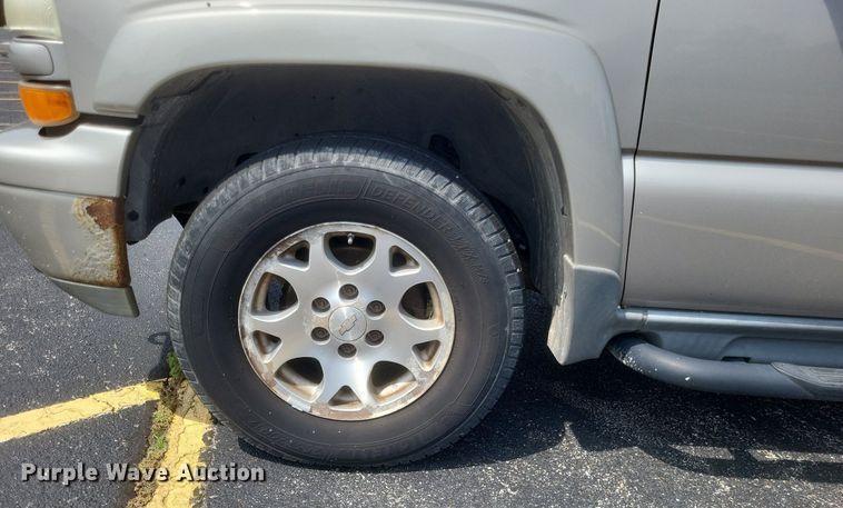 image for item DR4868 2006 Chevrolet  Suburban  Z71 SUV