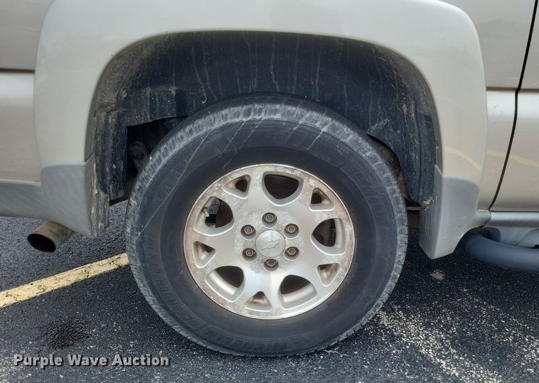 image for item DR4868 2006 Chevrolet  Suburban  Z71 SUV