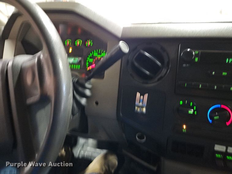 image for item DR8728 2008 Ford F550 Super Duty XL utility / service truck