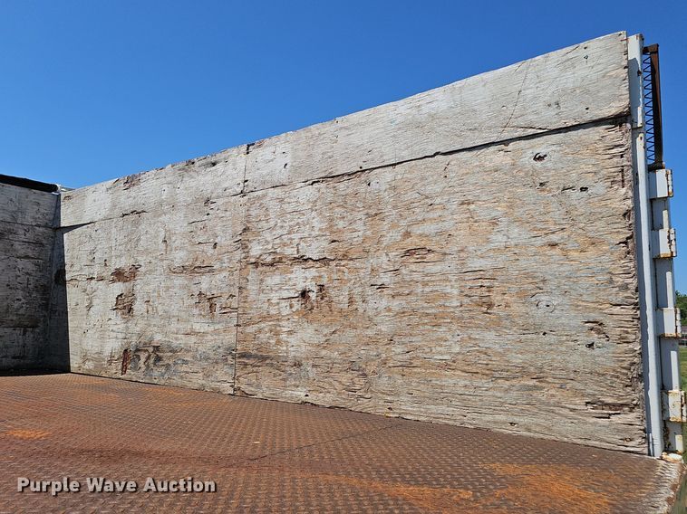 image for item DS4677 1993 Ford F700 dump truck