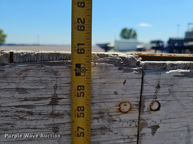 image for item DS4677 1993 Ford F700 dump truck