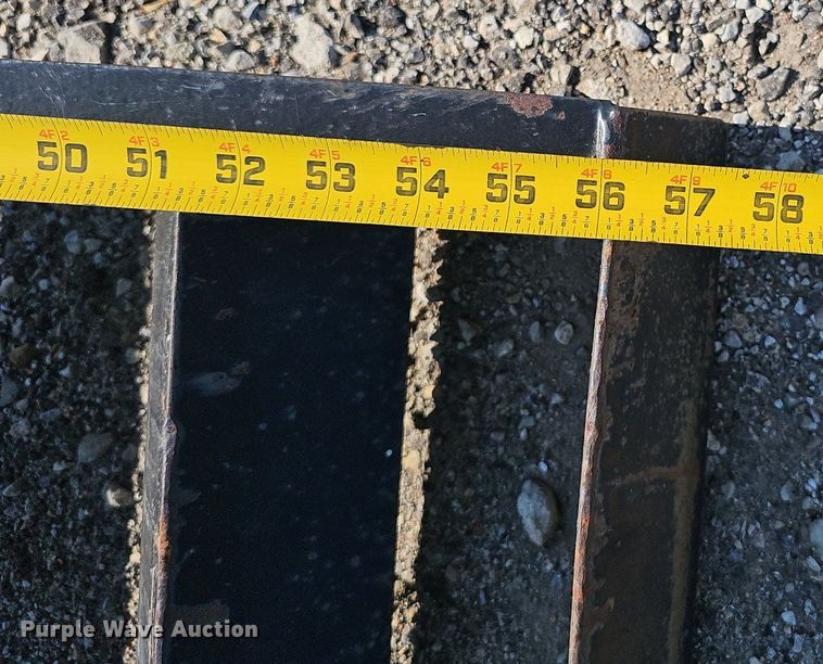 image for item DS4678 2007 Circle D 20S2GNLF equipment trailer