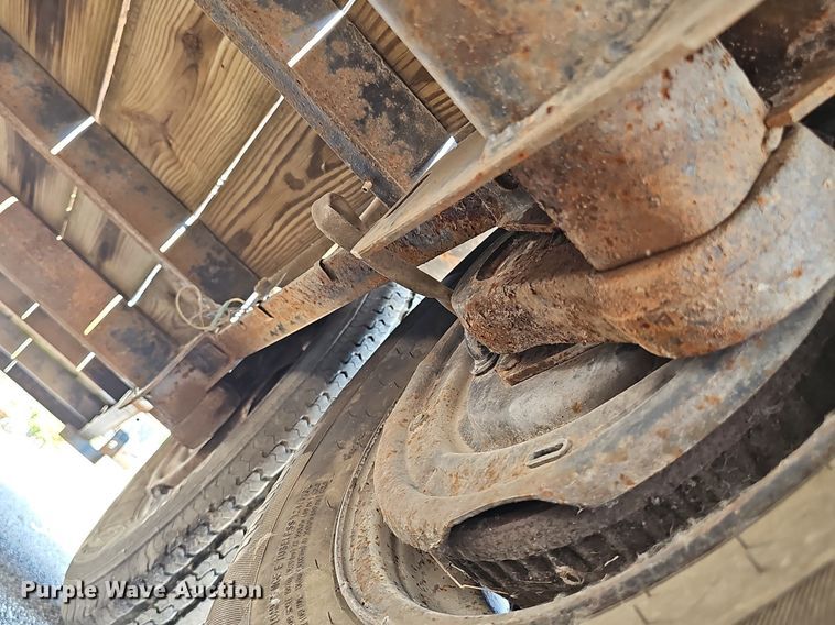 image for item DS4678 2007 Circle D 20S2GNLF equipment trailer