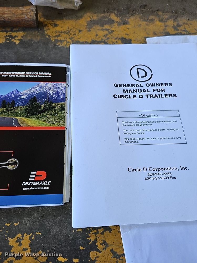 image for item DS4678 2007 Circle D 20S2GNLF equipment trailer