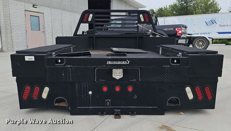 image for item DS4681 Pronghorn flatbed pickup truck bed