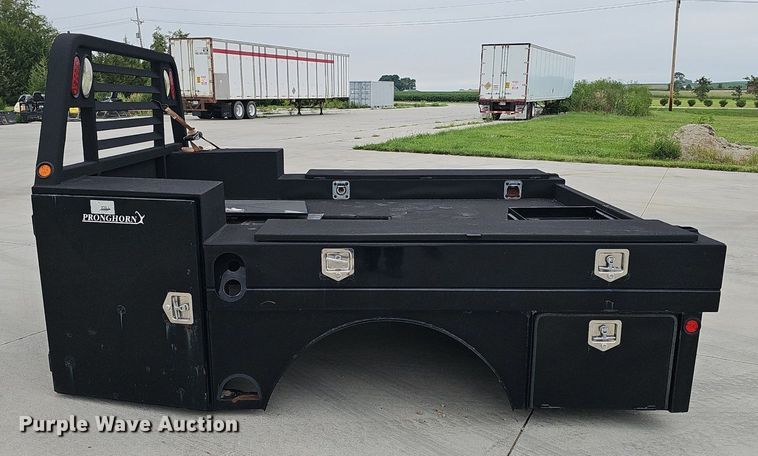 image for item DS4681 Pronghorn flatbed pickup truck bed