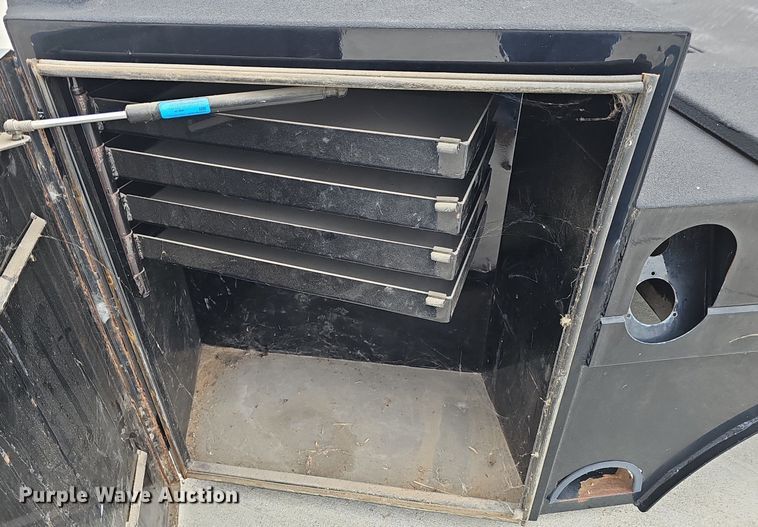 image for item DS4681 Pronghorn flatbed pickup truck bed